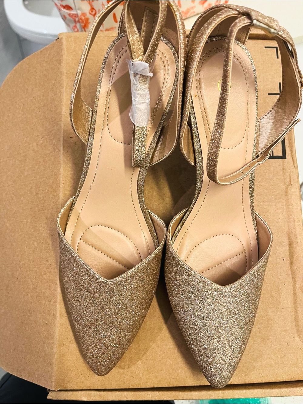 Gold Glitter Pointed Toe Slingback shoes